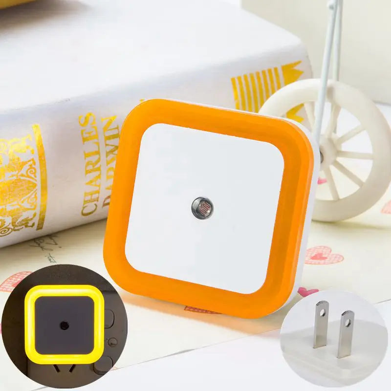 Luce Notturna LED Wireless con Sensore – Spina EU/US per Camera dei Bambini