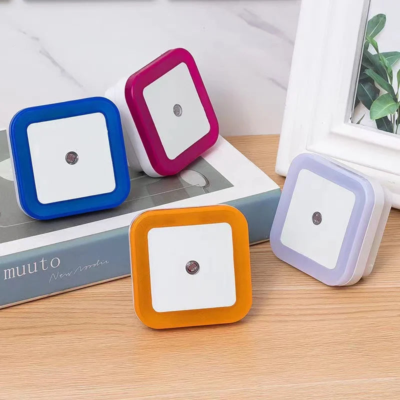 Luce Notturna LED Wireless con Sensore – Spina EU/US per Camera dei Bambini